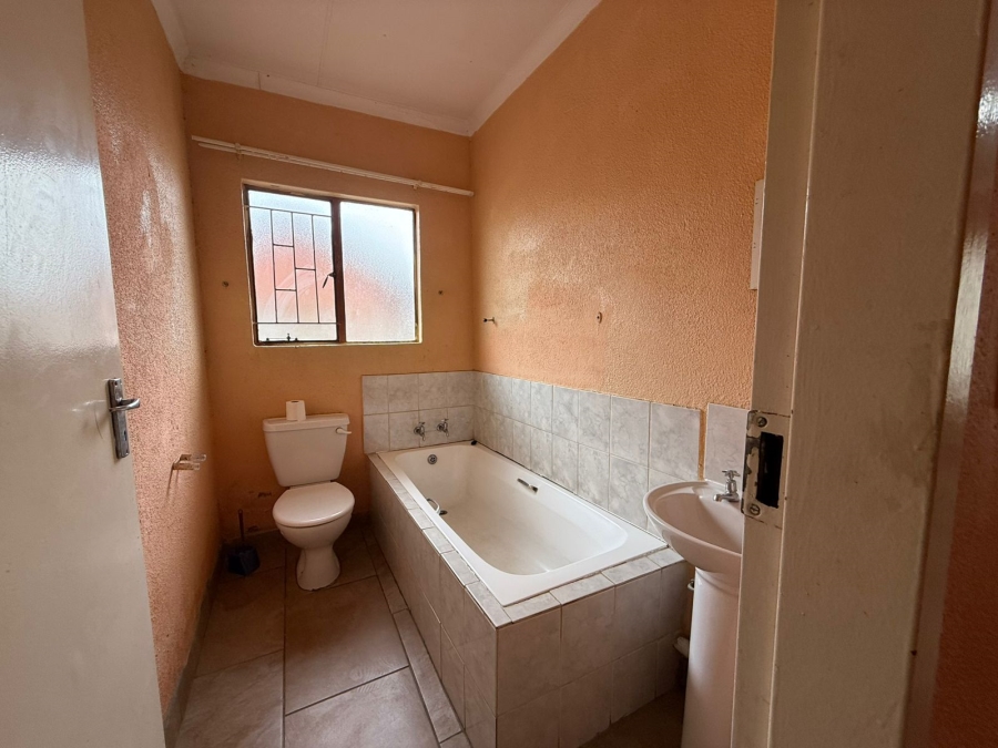 3 Bedroom Property for Sale in Tlhabane West North West